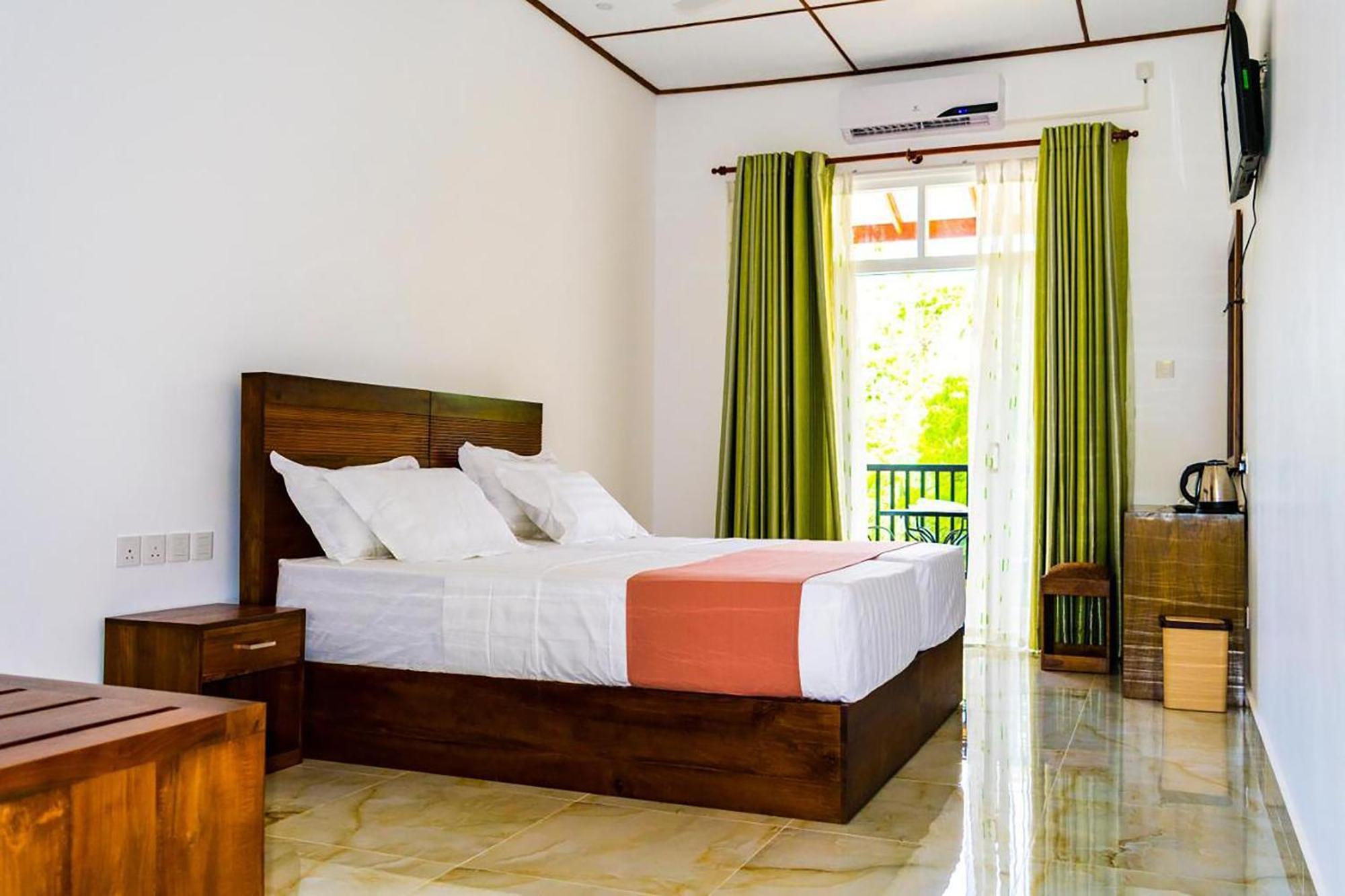 Elephant Eye Hotel Tissamaharama Bagian luar foto