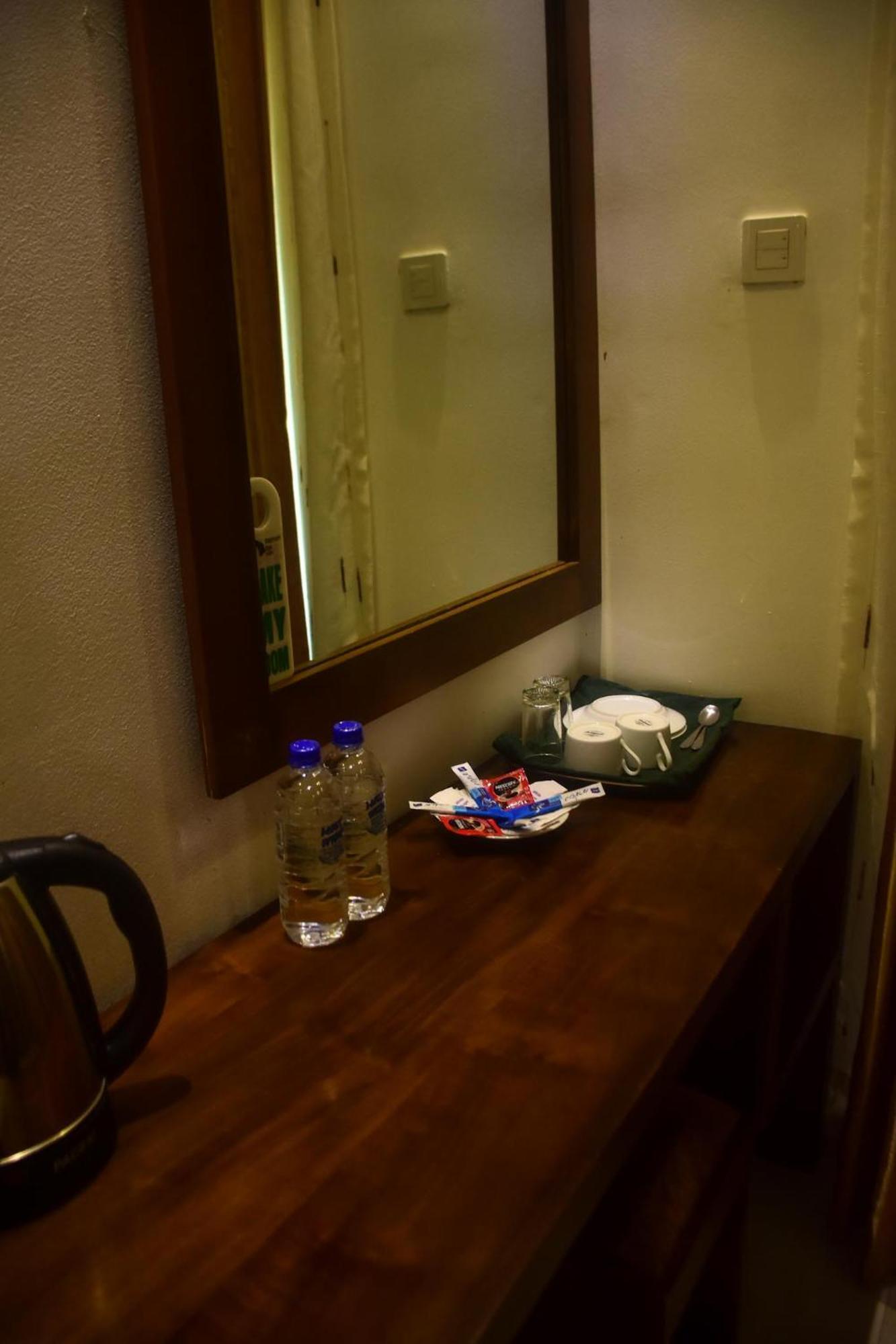 Elephant Eye Hotel Tissamaharama Bagian luar foto