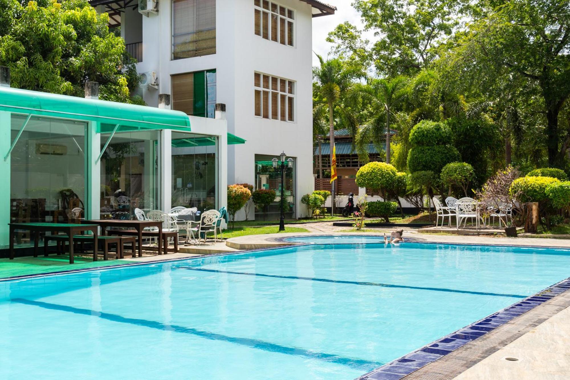 Elephant Eye Hotel Tissamaharama Bagian luar foto